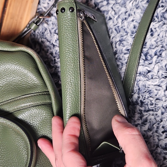 Coach Olive Green Leather Satchel With Wallet 2 For One - Picture 16 of 16